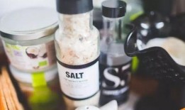 娱乐吃瓜酱两瓶水,揭秘两瓶水背后的秘密